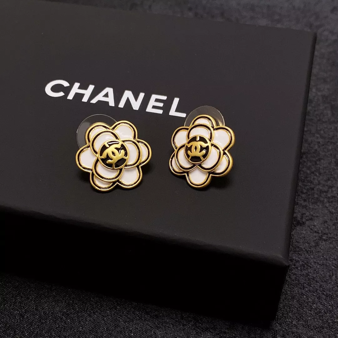 chanel boucles doreilles pour femme s_12b0bbb4